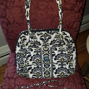 Vera Bradley  black/white w/ matching wallet
